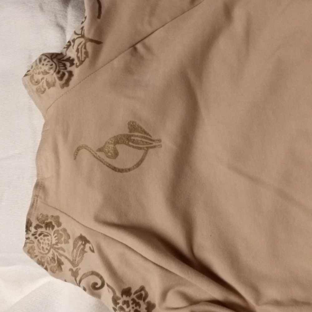 Top - Picture 3 of 4